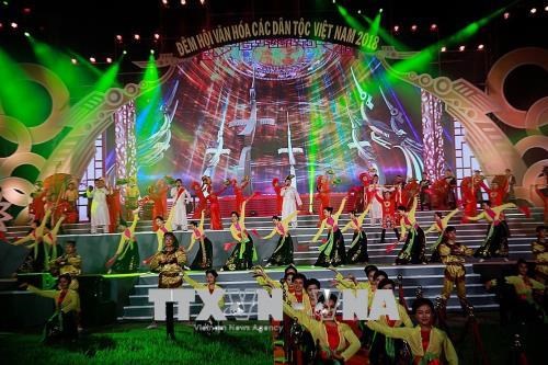 越南各民族文化节精彩亮相
