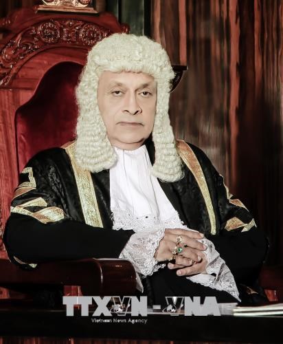 斯里兰卡议会议长开始对越南进行正式访问