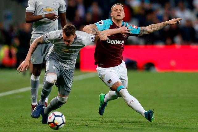 英超-桑切斯哑火 博格巴屡失机 曼联客平铁锤帮