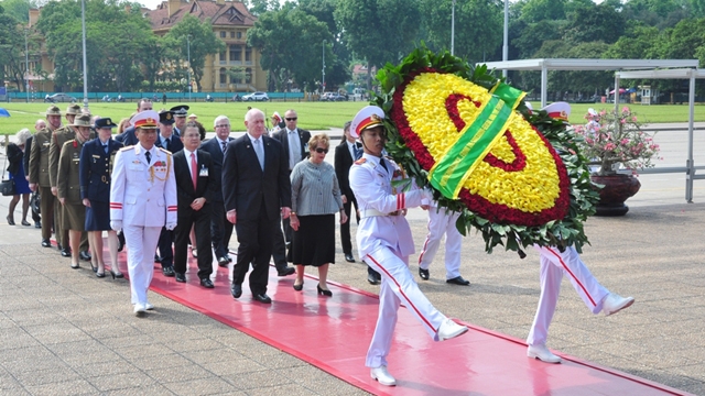 澳大利亚总督彼得•科斯格罗夫圆满结束对越的国事访问