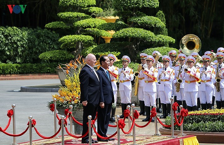 推动越澳战略伙伴关系蓬勃发展