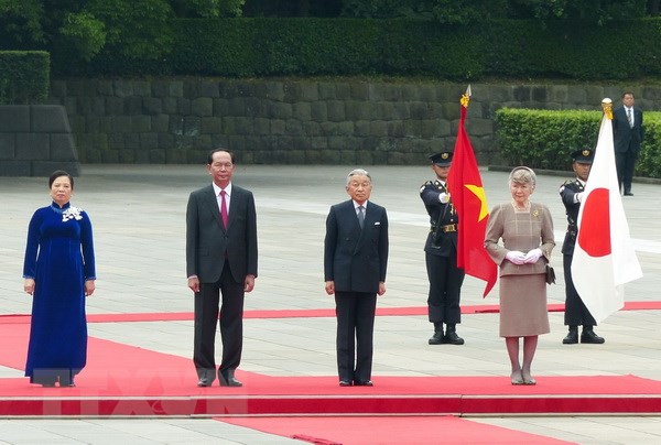 越南国家主席陈大光会见日本天皇明仁