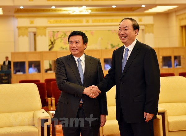 越南十分重视越中全面战略合作伙伴关系