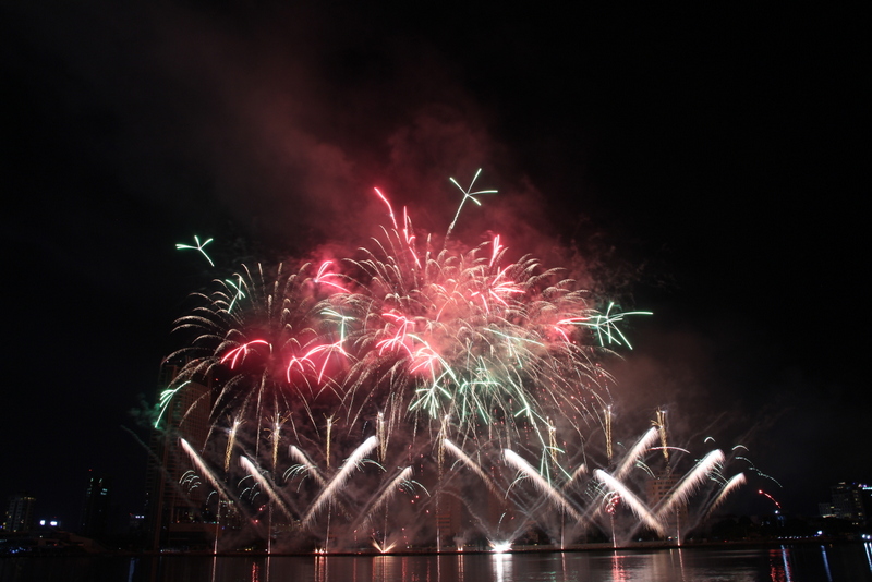 DIFF 2018：意大利和美国烟花队挺进决赛