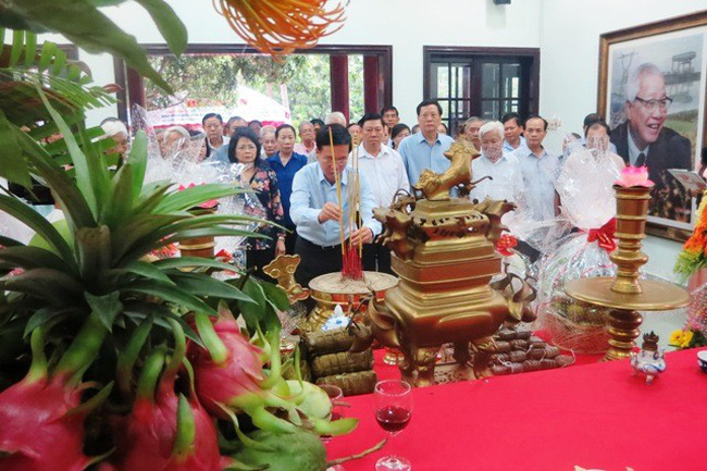 武文杰总理逝世十周年纪念活动在永隆省举行