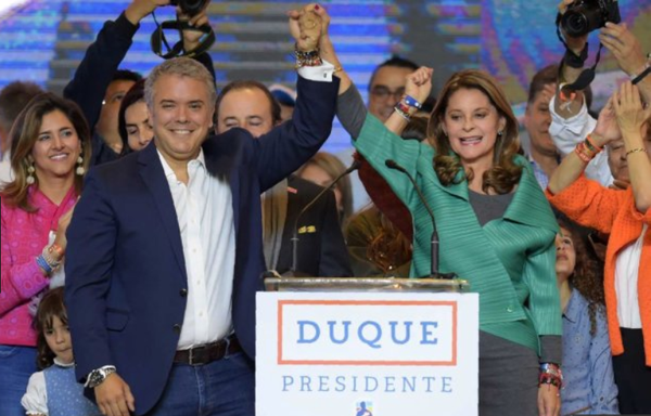 哥伦比亚民主中心党候选人杜克当选新一任总统