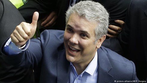 国家主席陈大光电贺哥伦比亚新任总统杜克