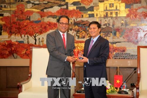越南海防市与密克罗尼西亚希望就海洋经济领域进行合作