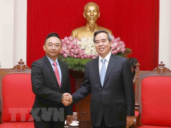 中央经济部部长阮文平会见DELL EMC集团干部代表团