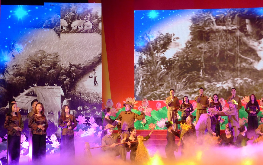 对英烈表达感恩之心的“战火时期的记忆”艺术晚会