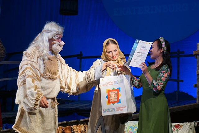 越南木偶艺术给旅居俄罗斯越南人侨胞留下深刻印象