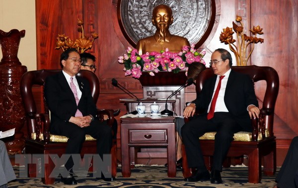 胡志明市愿与日本山梨县加强合作