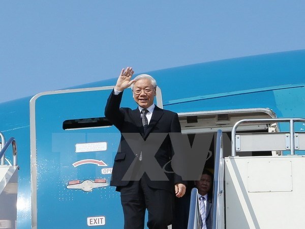 越共中央总书记阮富仲启程对俄罗斯进行正式访问
