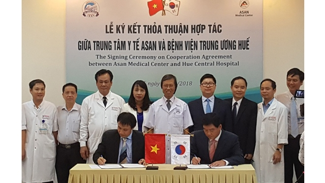 越南顺化中央医院与韩国峨山医疗中心合作实施肝移植领域合作计划