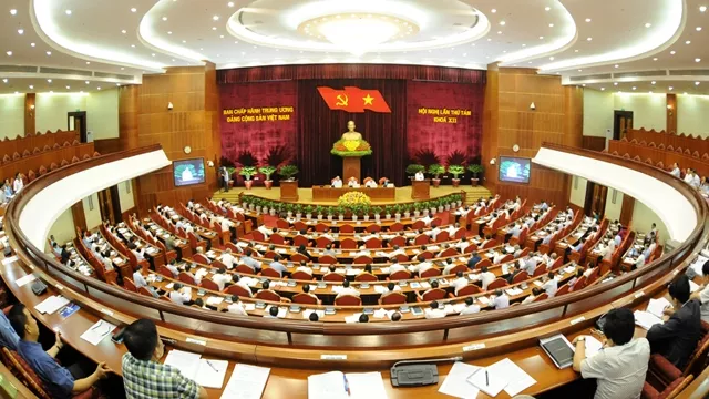 越共十二届八中全会第二天新闻公报