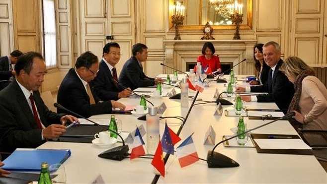 越南与法国加强双边合作关系