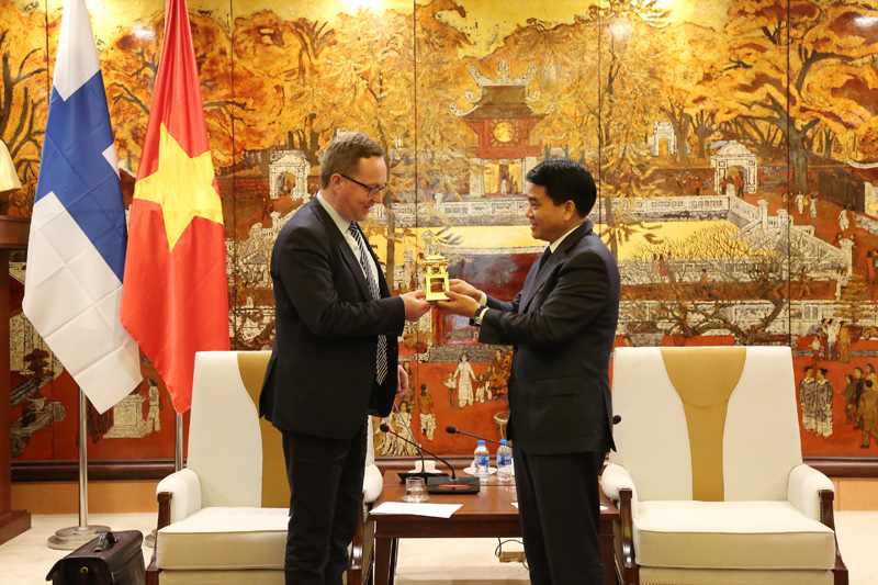 河内市欢迎芬兰企业前来寻找投资商机