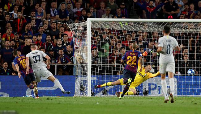 欧冠： 巴萨中楣2-0终结国米7连胜