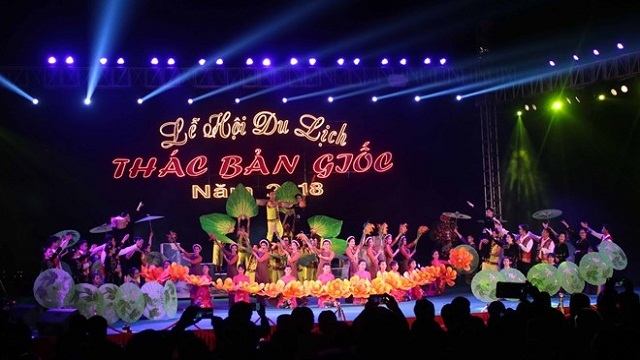 第二次高平省板约瀑布旅游节向国内外游客推介重庆县风土人情