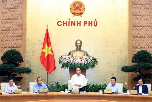 阮春福总理主持召开越南政府9月份工作例会