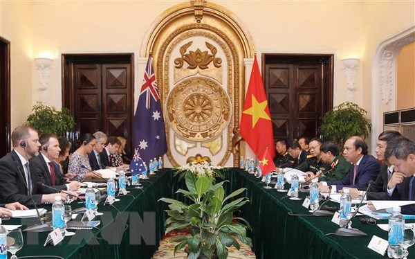 越南与澳大利亚举行第六次国防外交副部长级战略对话