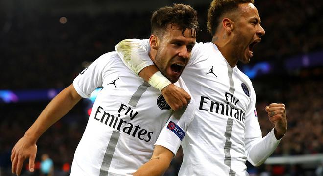 欧冠： 巴黎2-1力擒利物浦