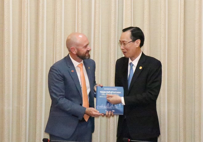 胡志明市与澳大利亚新南威尔士州加强多领域合作