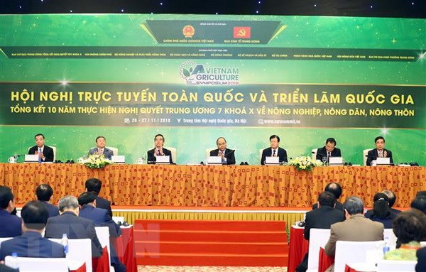 关于农业、农村与农民的全国视频会议在河内举行