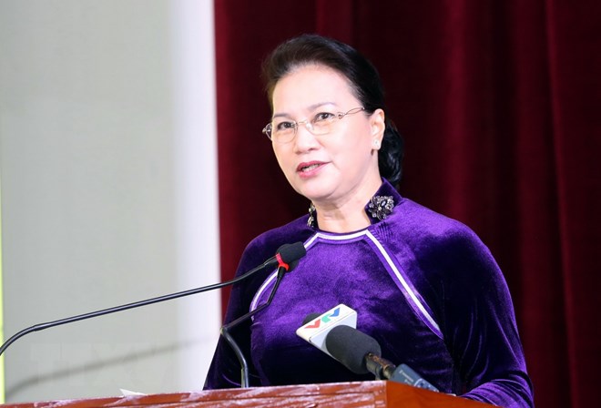 越南国会主席阮氏金银出席财政学院越南教师节庆祝仪式