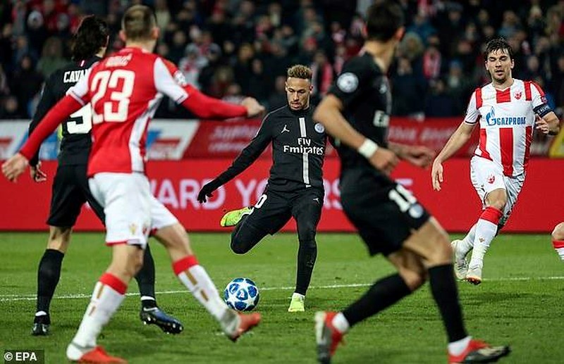 欧冠： 巴黎客场4-1大胜头名出线