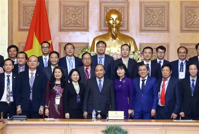阮春福总理会见荣获“2018年国家驰名商标”称号的企业代表