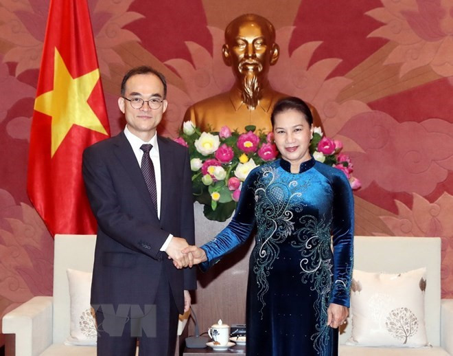 国会主席阮氏金银会见韩国大检察厅检察总长