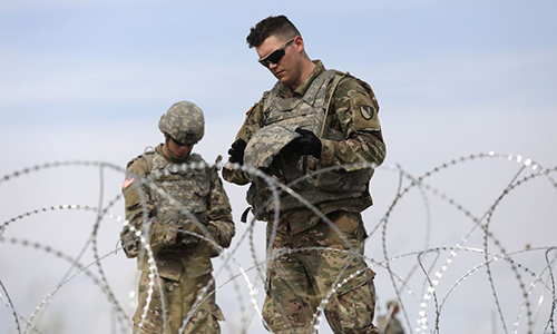 美军再度延长在美墨边境驻扎时间