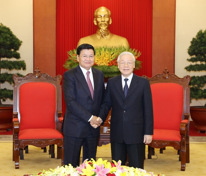 越共中央总书记、国家主席阮富仲会见老挝总理通伦•西苏里