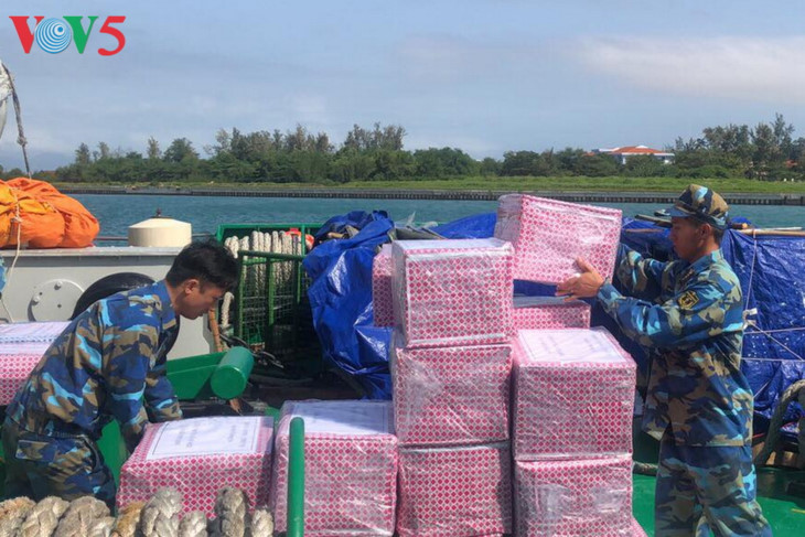 为长沙岛县军民喜迎2019年春节做准备