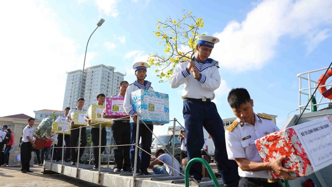 把年货送到DK1海上高脚屋