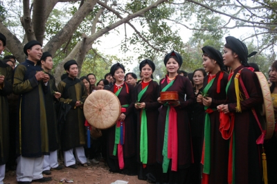 保护和发扬北宁官贺民歌价值