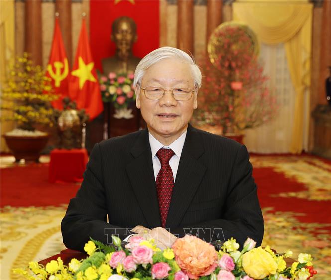 越共中央总书记、国家主席阮富仲发表2019己亥年新年贺词