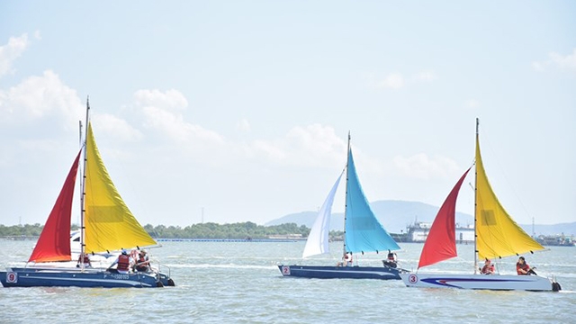 2019年巴地头顿省帆船赛正式开赛