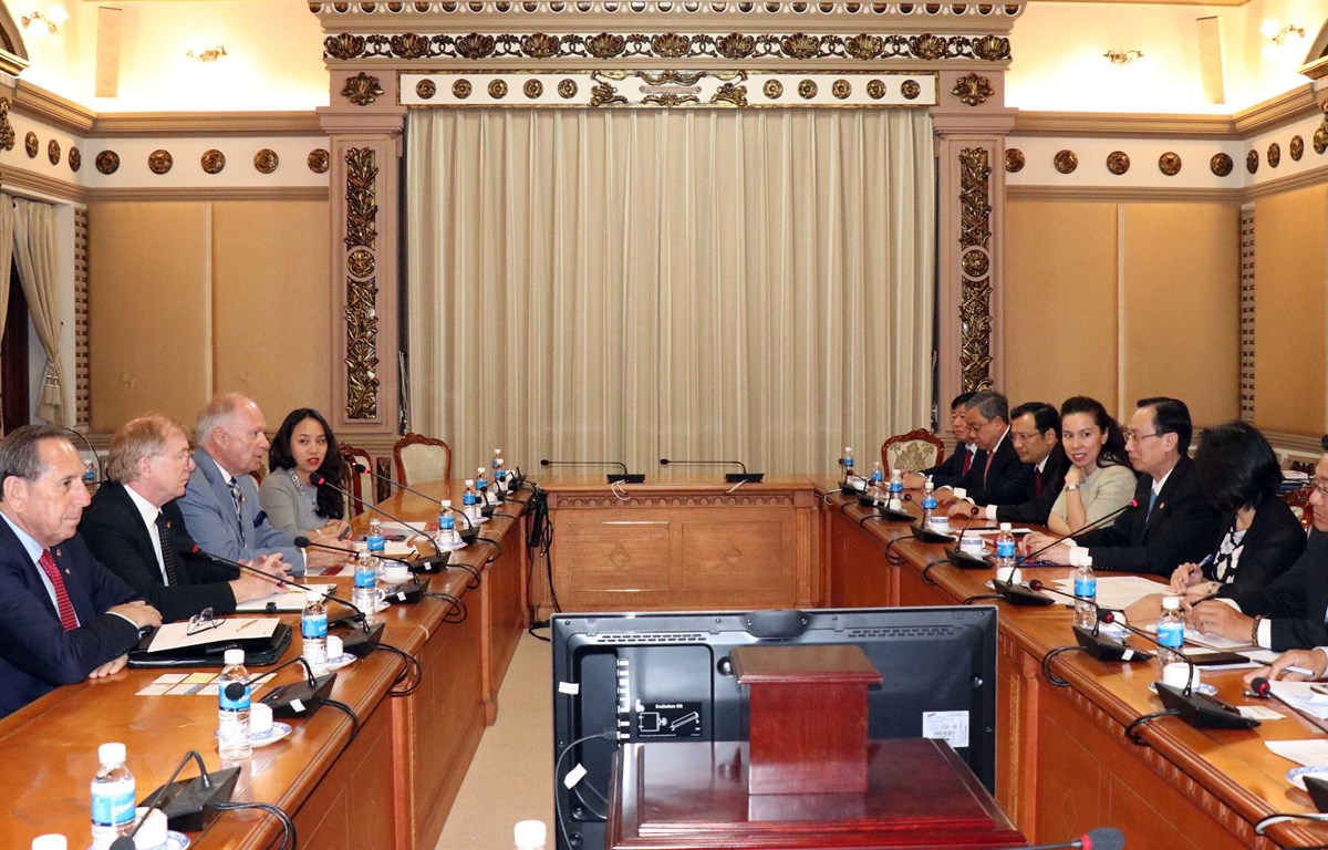 加拿大企业对胡志明市的活跃发展印象深刻