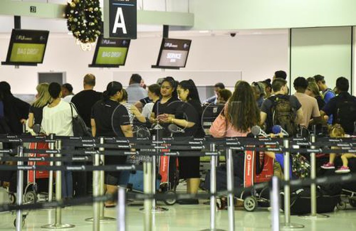 悉尼机场一度因火警暂停航班起降