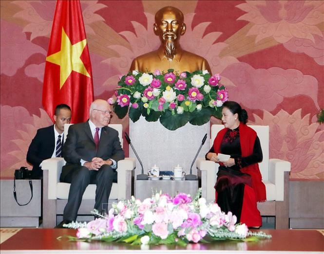 越南国会和美国参议院推进合作