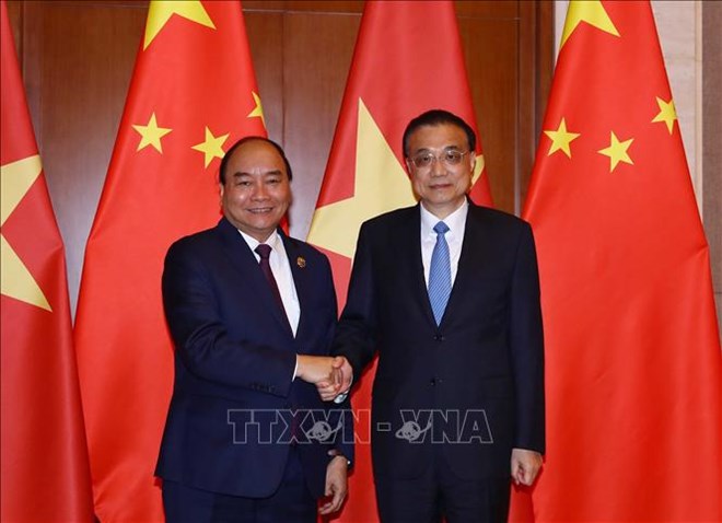 政府总理阮春福与中国国务院总理李克强举行会谈