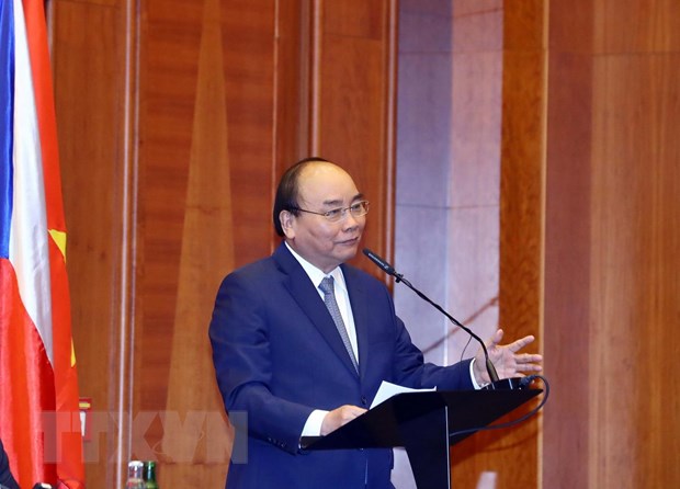 越捷两国总理共同主持两国企业论坛