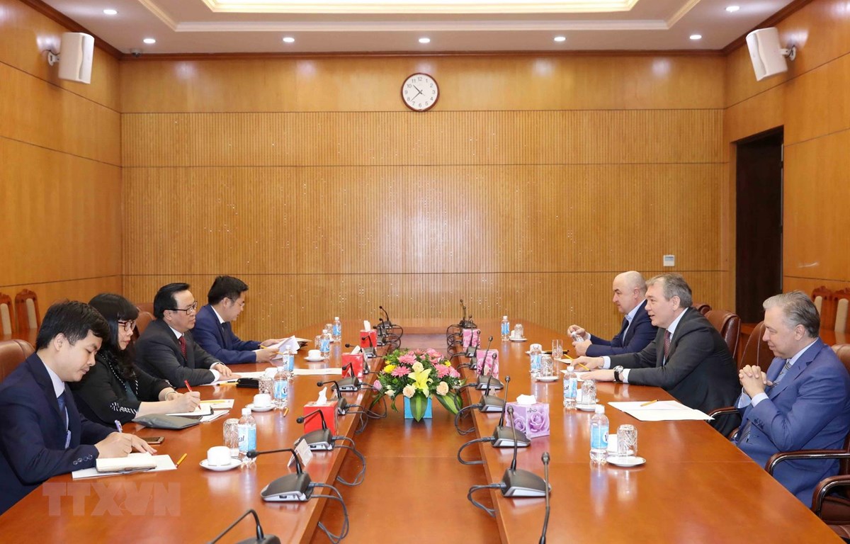 俄罗斯共产党重视加强与越南共产党的关系