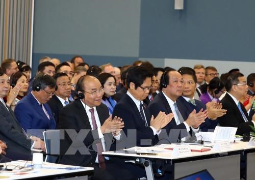 政府总理阮春福出席越南-挪威企业论坛