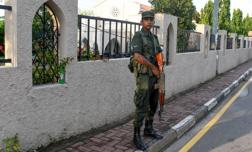 斯里兰卡在全国范围实行宵禁