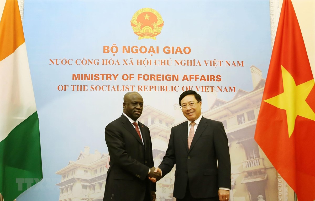 越南一向重视发展与科特迪瓦的友好关系