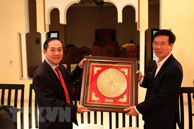 越共中央宣教部部长武文赏访问摩洛哥