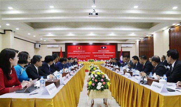 越老两国政府办公厅加强合作